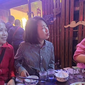 请输入相册名称